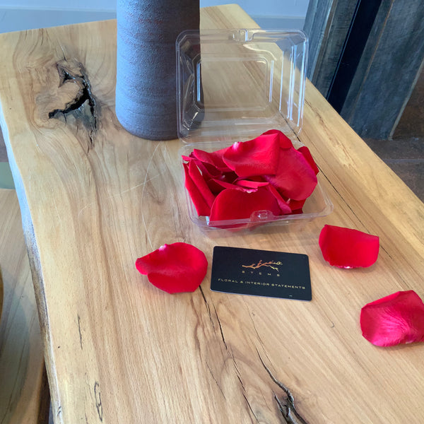 Rose petals box